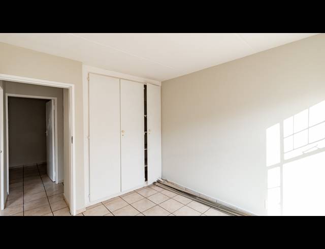 3 BEDROOM APARTMENT FOR SALE IN WELTEVREDEN PARK